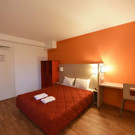 Premiere Classe Sous Bois Hotel 2*