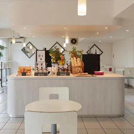 Hotel Premiere Classe Sous Bois 2*