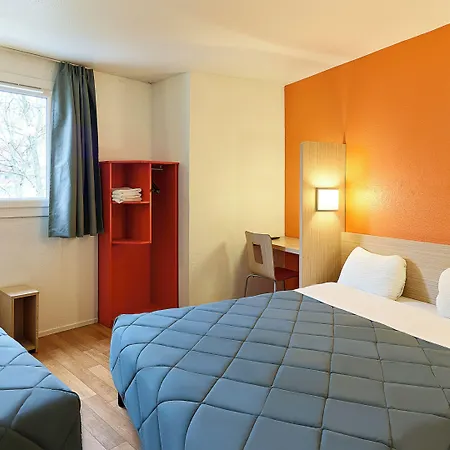 Hotel Premiere Classe Sous Bois 2*