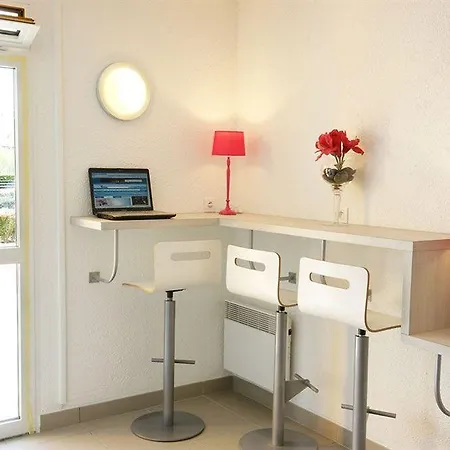 Hotel Premiere Classe Sous Bois 2*